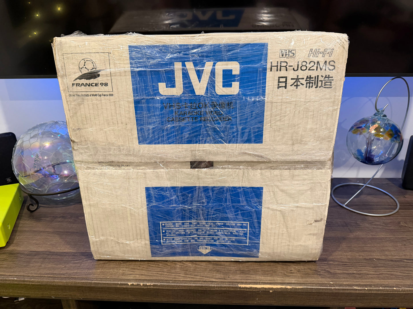 JVC HR-J82MS VCR w/Remote Control/Microphone/Cables/VHS Tape NEW in Box
