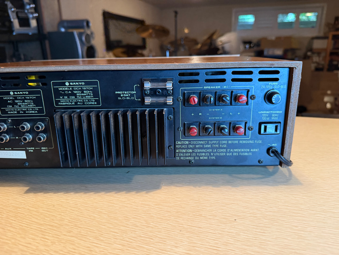 Vintage Woodgrain & Silver Sanyo DCX 1970K Receiver Fresh Service Near MINT RARE