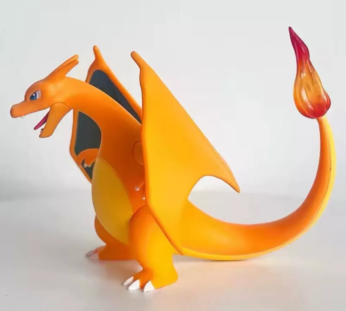 Vintage 10cm Classic Pokemon Charizard Brand New Toy Action Figure So Cool!
