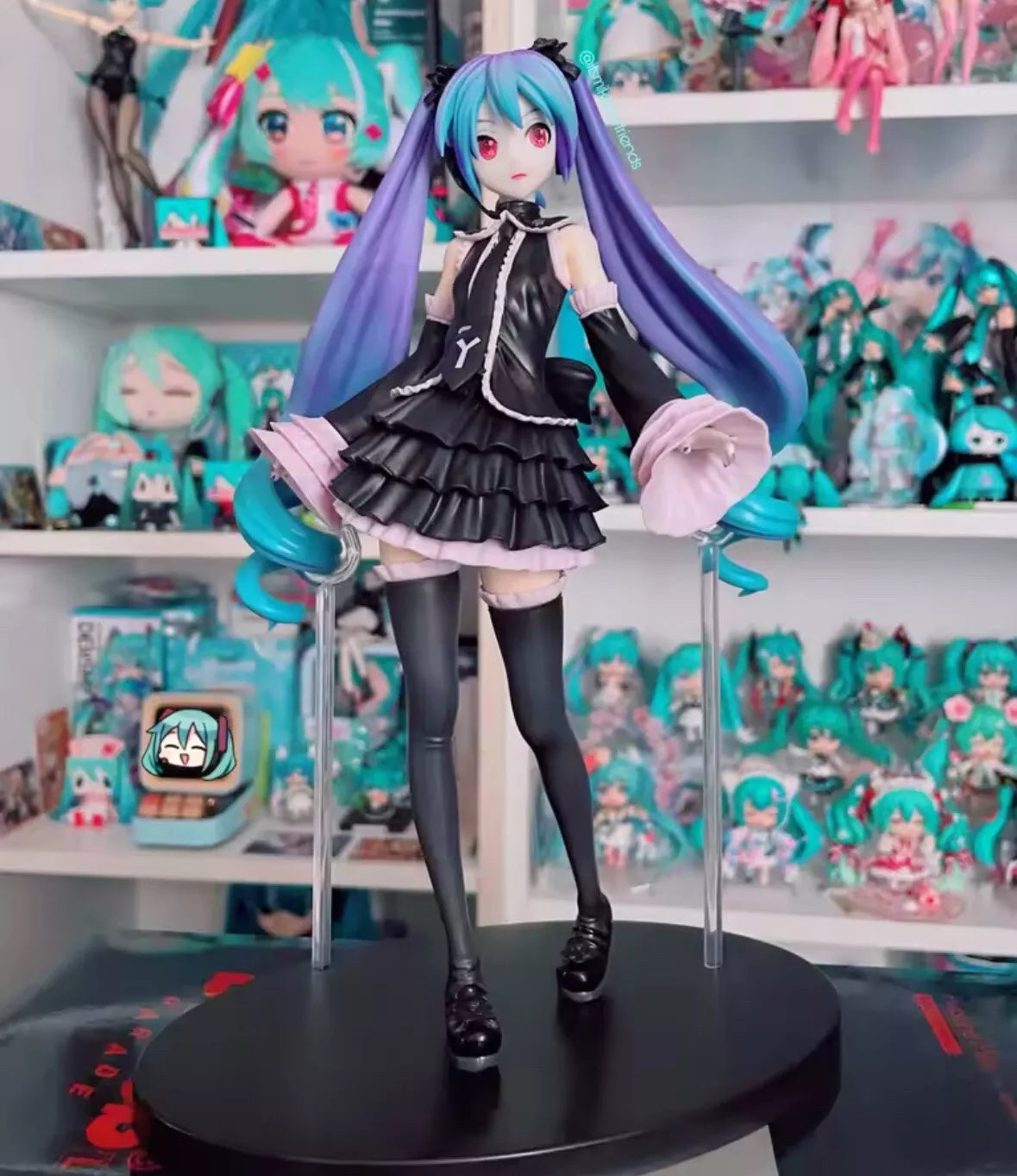 17CM Anime Hatsune Miku Project DIVA Arcade Future Tone Hatsune Miku Black Dress