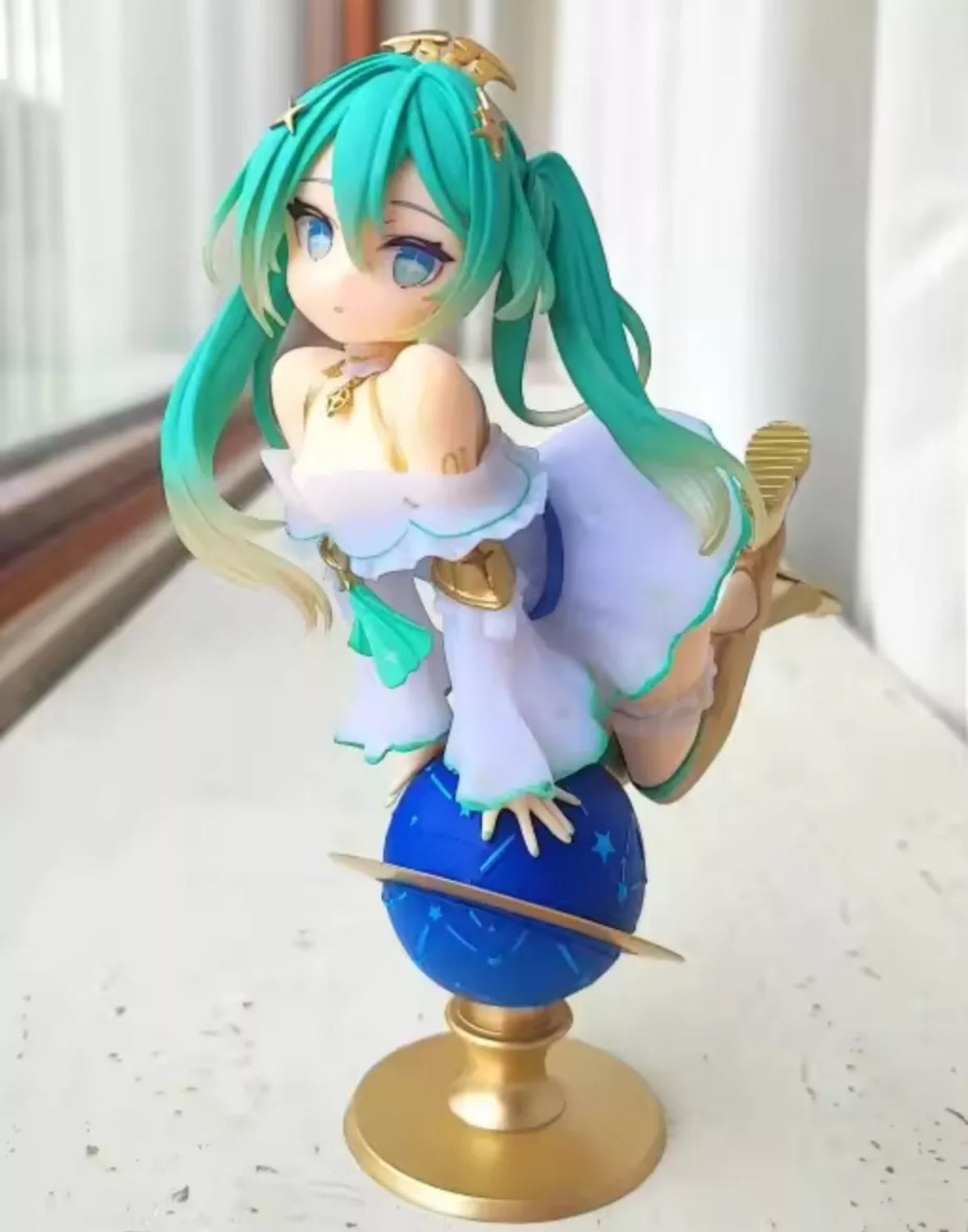 17cm Glittering Star ver. Hatsune Miku Anime Figure Kawaii Globe Girl Action Fig