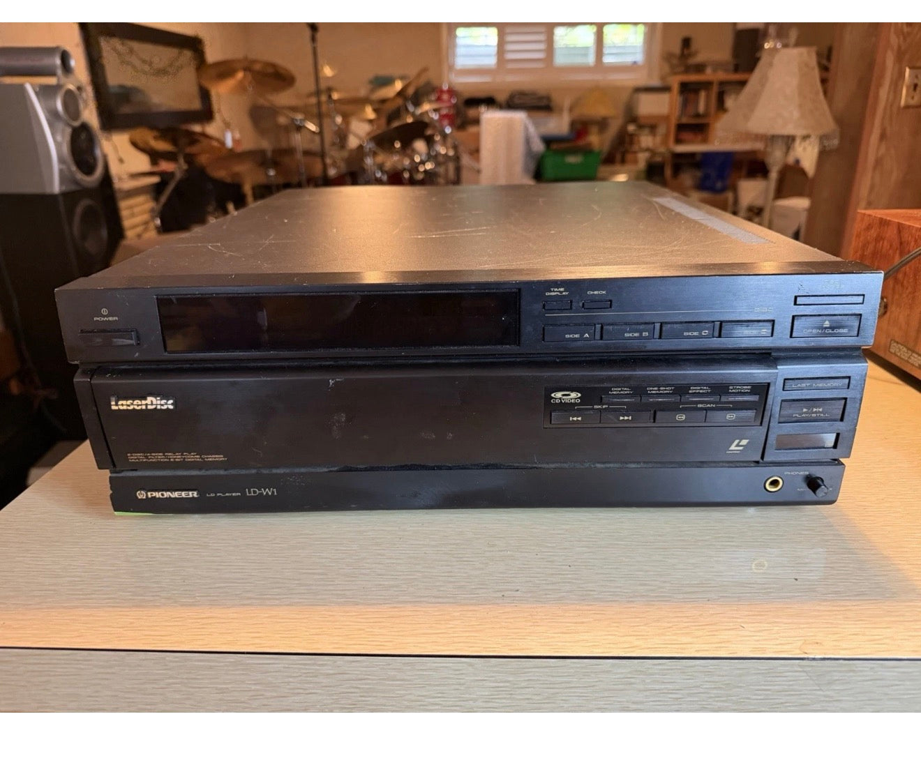 Vintage Pioneer LD-W1 laserdisc player Dual Tray Auto Flip broken