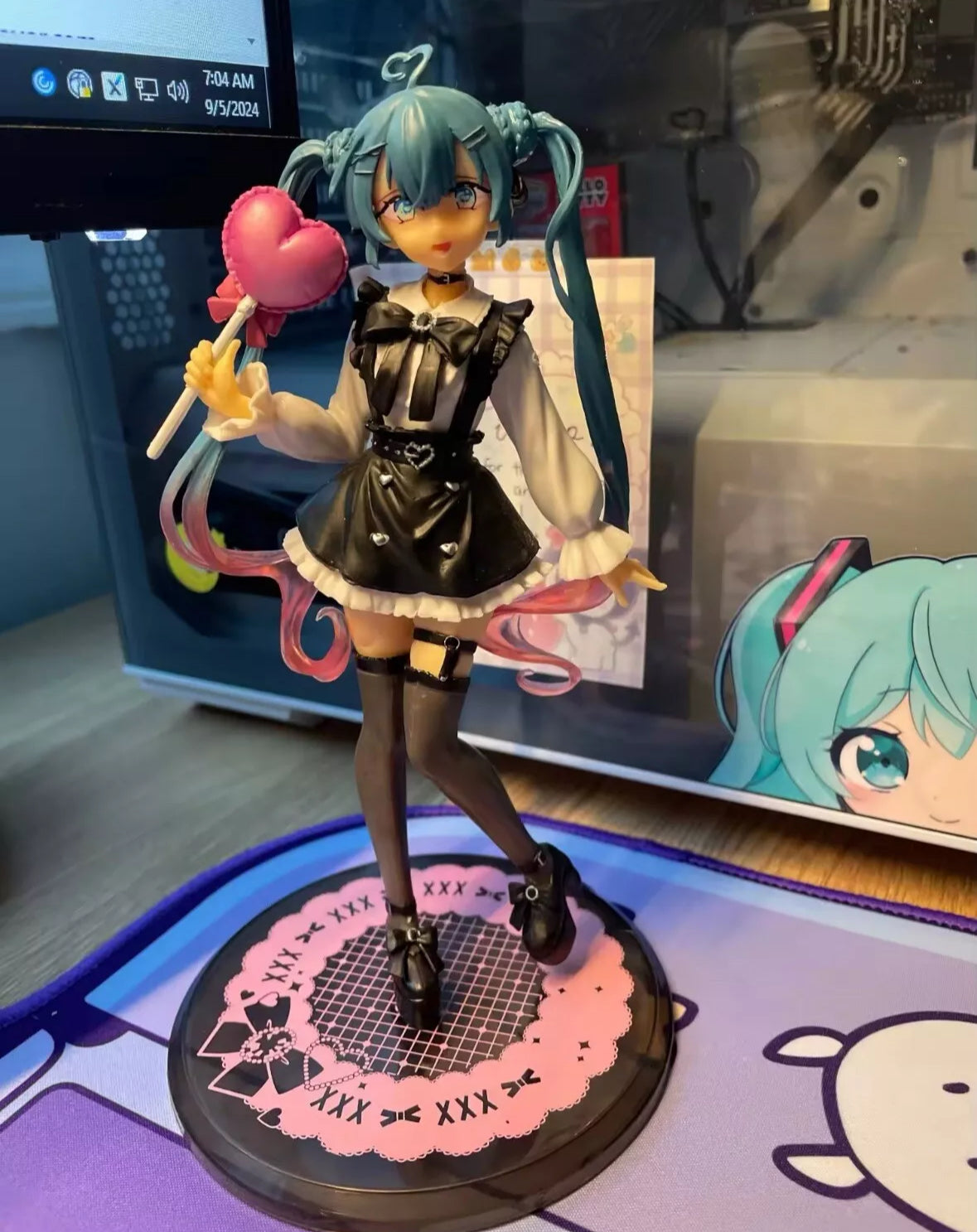 18cm Girl Hatsune Miku Anime Figure Fashion Miku Action Figure Cute Maid Outfit
