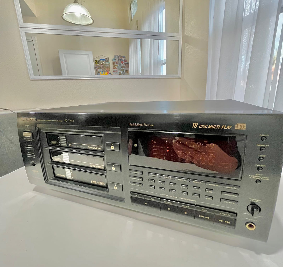 Pioneer 18 Disc Multi-Play Compact Disc Player PD-TM1 No Remote TESTED WORKS