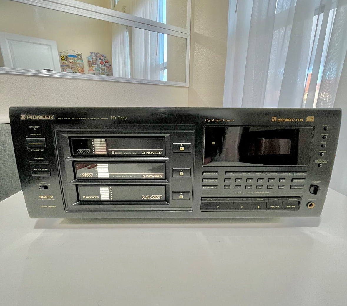 Pioneer 18 Disc Multi-Play Compact Disc Player PD-TM1 No Remote TESTED WORKS