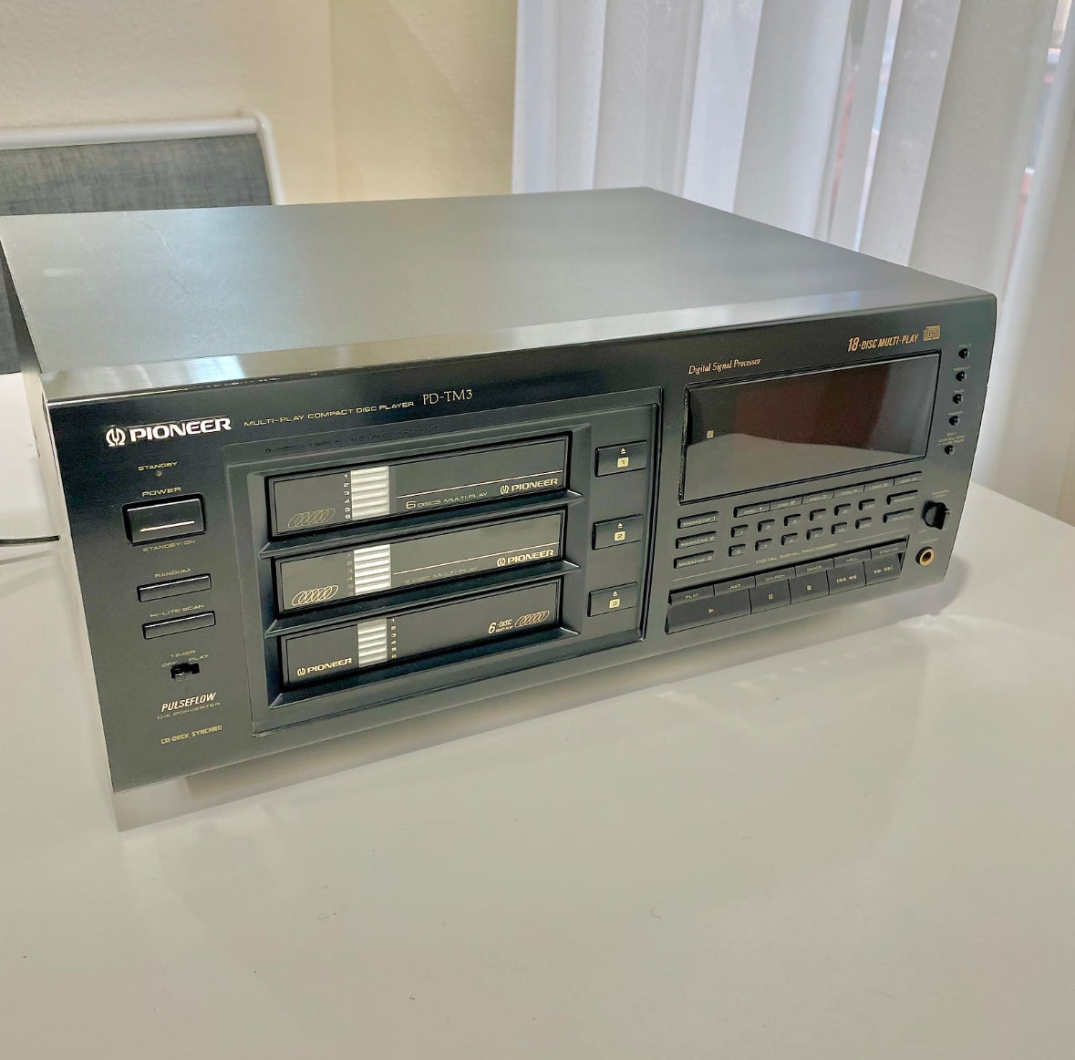 Pioneer 18 Disc Multi-Play Compact Disc Player PD-TM1 No Remote TESTED WORKS