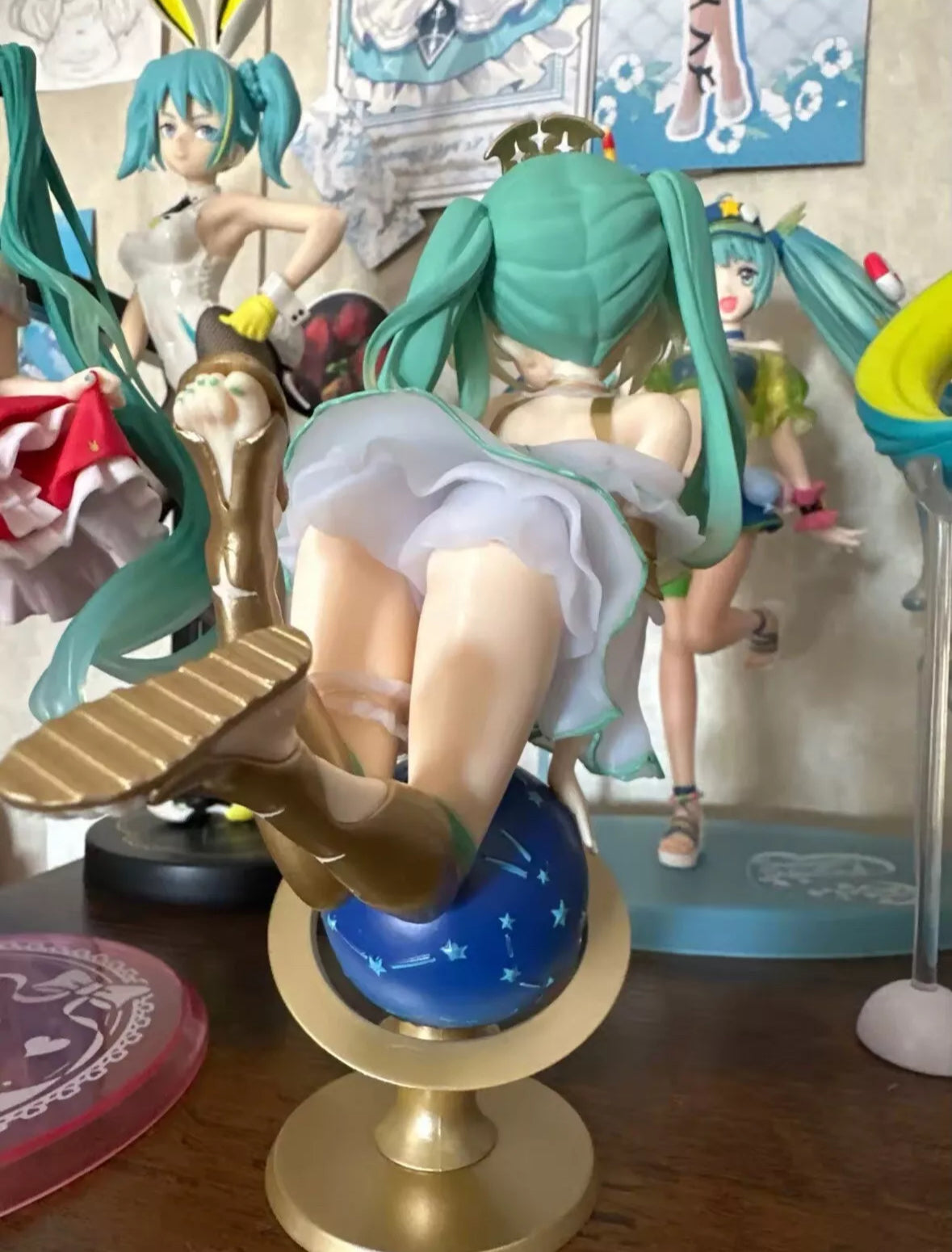 17cm Glittering Star ver. Hatsune Miku Anime Figure Kawaii Globe Girl Action Fig