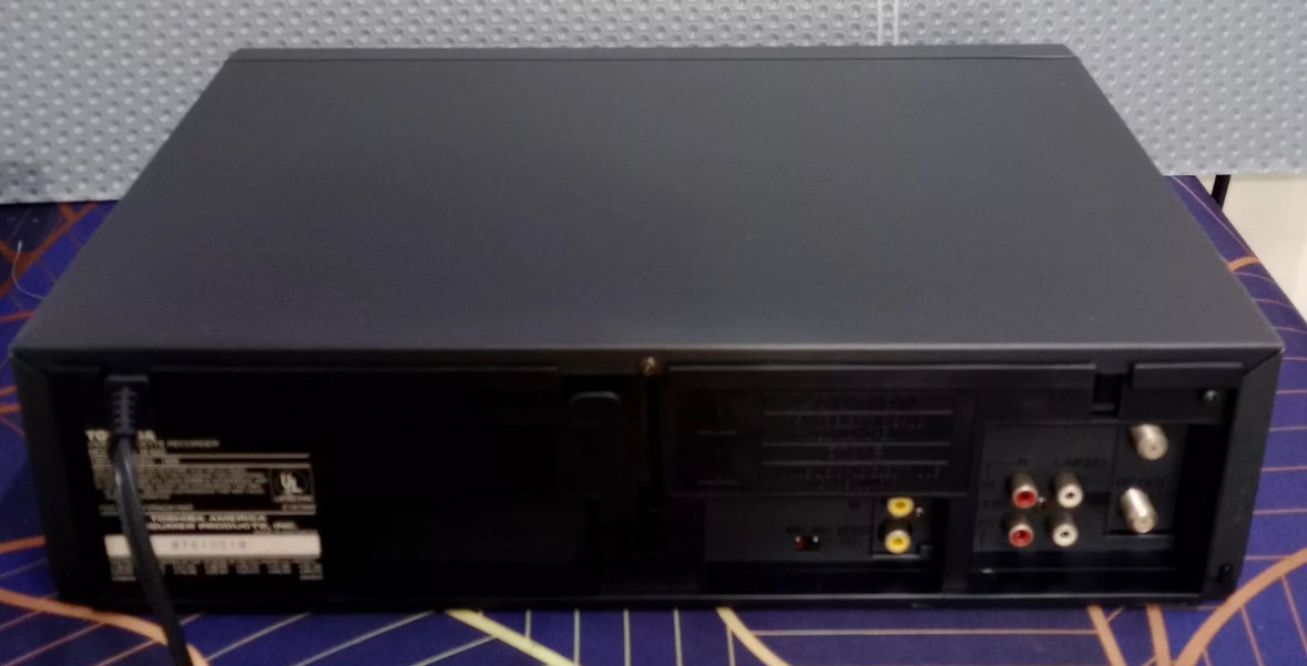 Tested Toshiba Hi-Fi VHS VCR Video Cassette Player w/ RCA Cables M-622 NO TARIFF