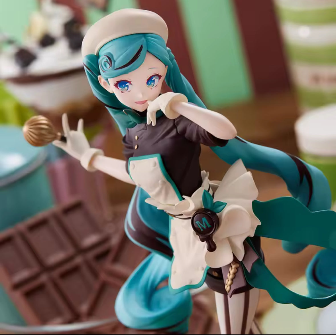 21cm Hatsune Miku Figure Brand New Rare Chocolate Pastry Chef Figure Sega Goods