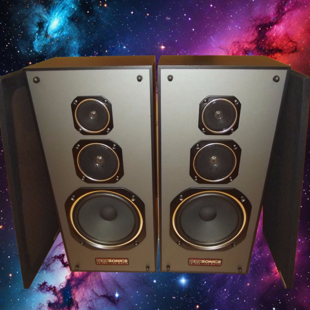 Techsonics LS 200 23” Tall Speakers 120 Watt 8 Ohm Very Rare Sound Great!