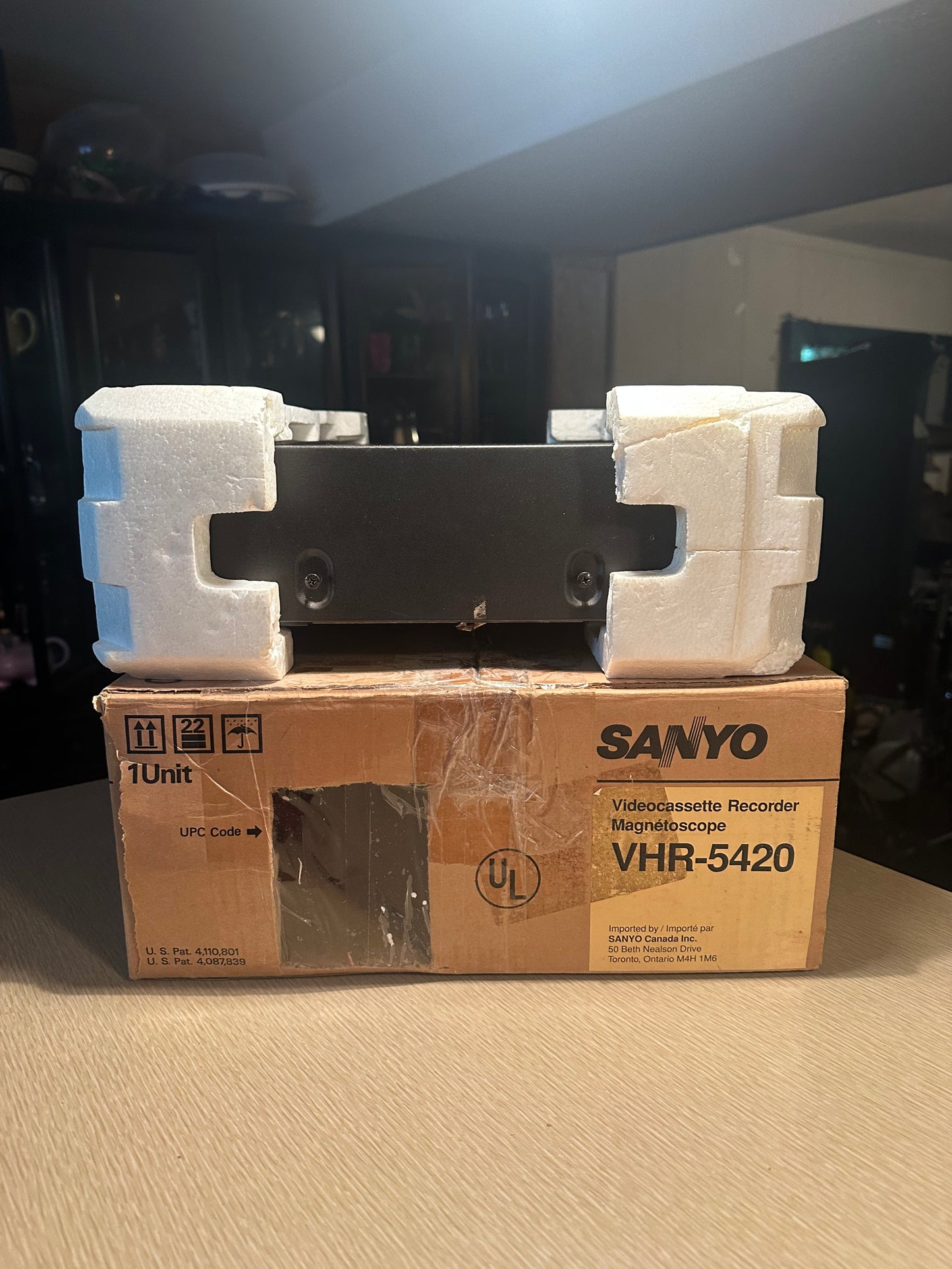 Sanyo VHR-5420 VCR Video Cassette VHS Player 4-Head Open Box Tested Complete IB