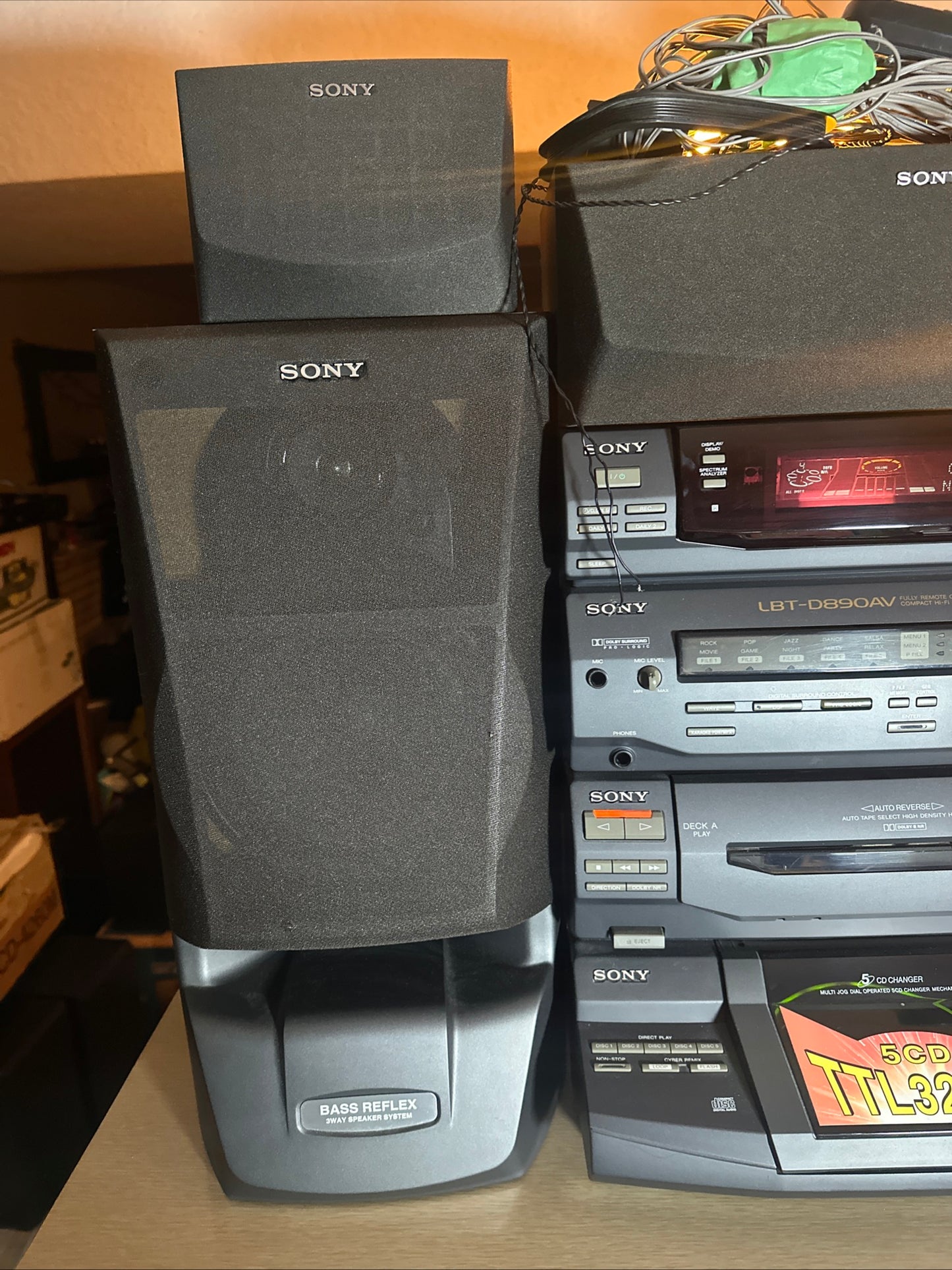 Vintage 1997 Sony LBT-D890AV Stereo System With Speakers Tested Working Monster
