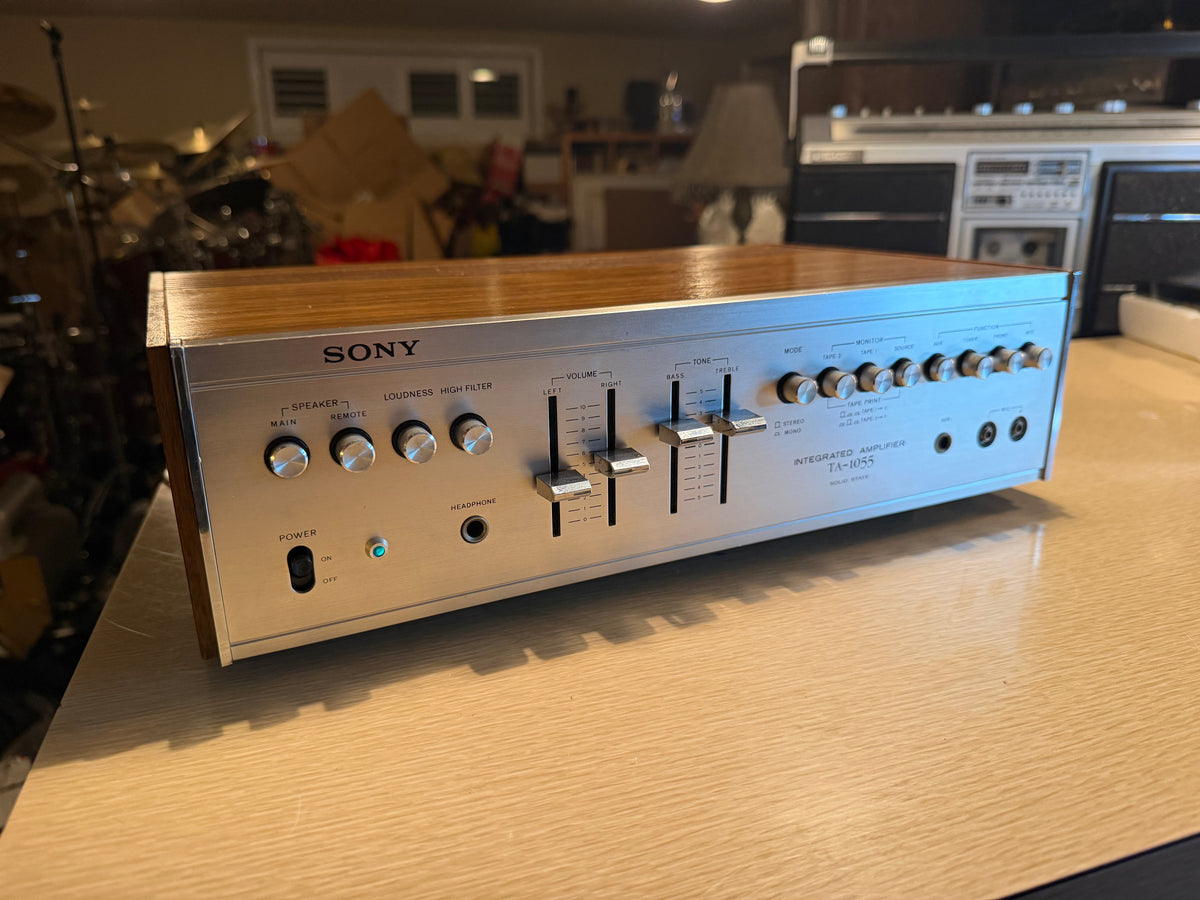 SONY TA-1055 Vintage Integrated Amplifier Near Mint Fresh Service Sounds Great🎶