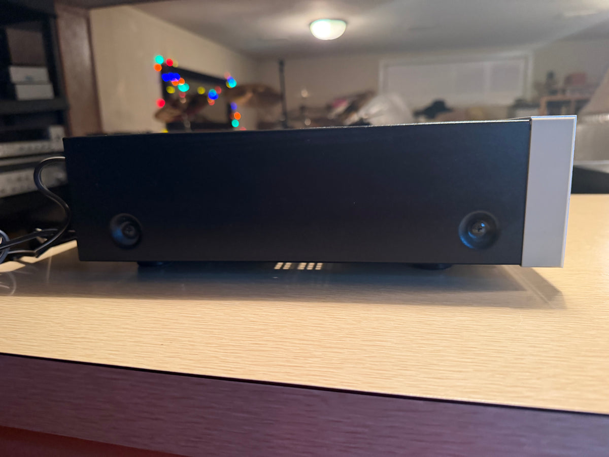 Harman Kardon HK385i stereo receiver. Good Condition. Silver Face Serviced🎶🔥