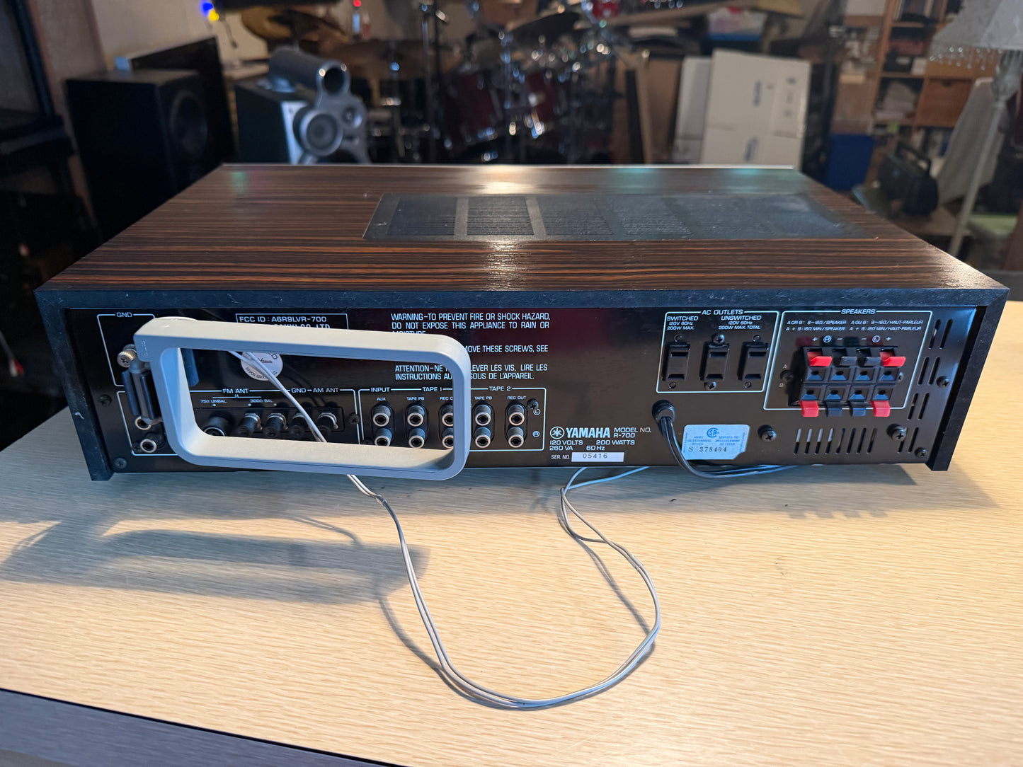 Vintage Yamaha R-700 Natural Sound Stereo Receiver Near Mint Fresh Service Rare!