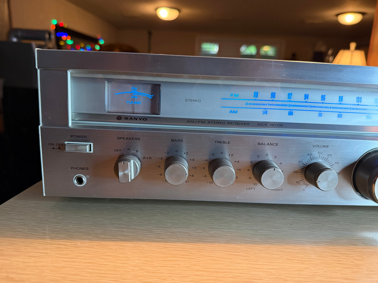 Vintage Woodgrain & Silver Sanyo DCX 1970K Receiver Fresh Service Near MINT RARE
