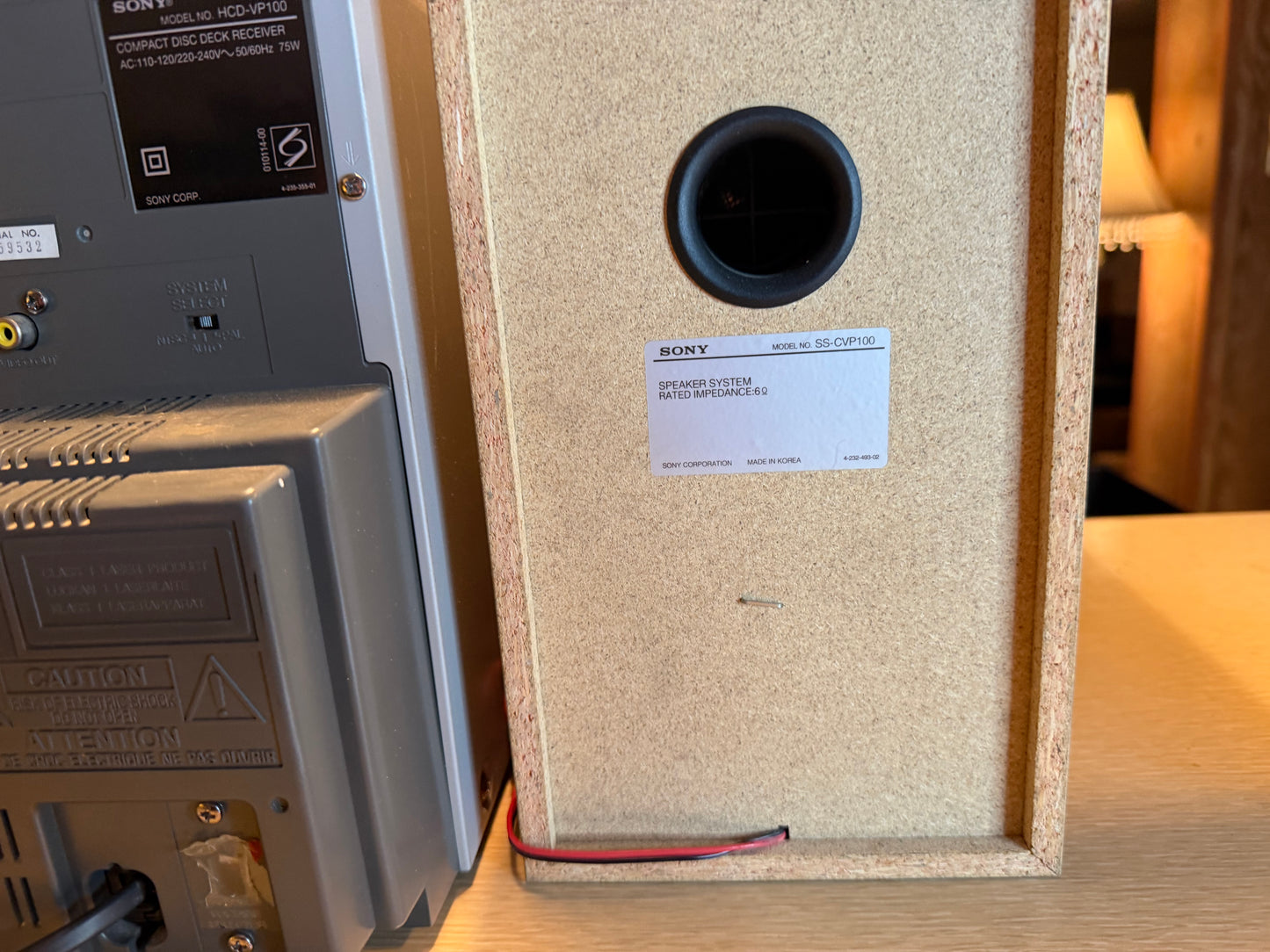 Sony CMT-VP100 Micro HiFi Component System W/ Speakers Working Suprisingly Loud