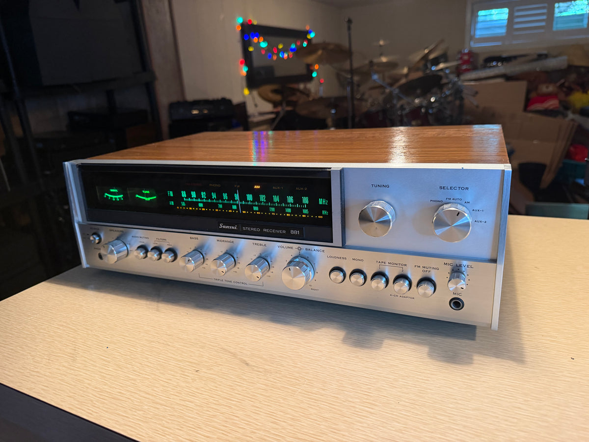 Vintage Sansui 881 Stereo Receiver Recapped Pro Serviced MINT Condition Beauty🎶