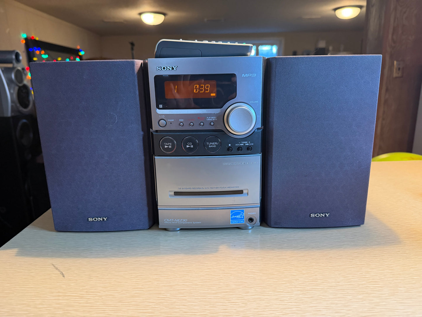 Sony CMT-NEZ30 Micro HiFi System CD Cassette AM/FM Stereo W/ Remote Fully Works!