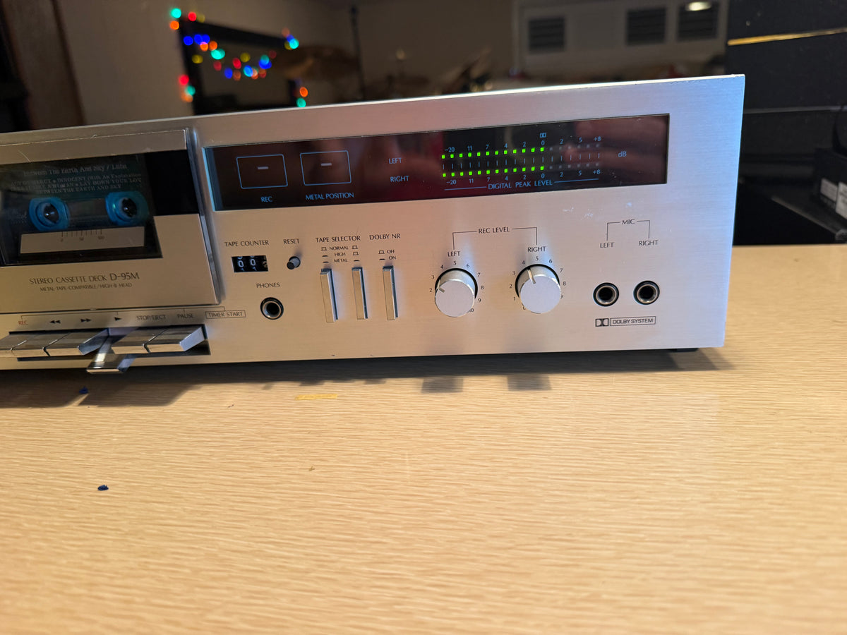 Vintage Sansui D-95M Stereo Cassette Deck Tape Recorder / Player Belt Replaced🎶