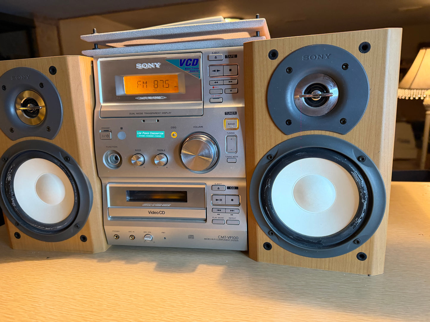 Sony CMT-VP100 Micro HiFi Component System W/ Speakers Working Suprisingly Loud