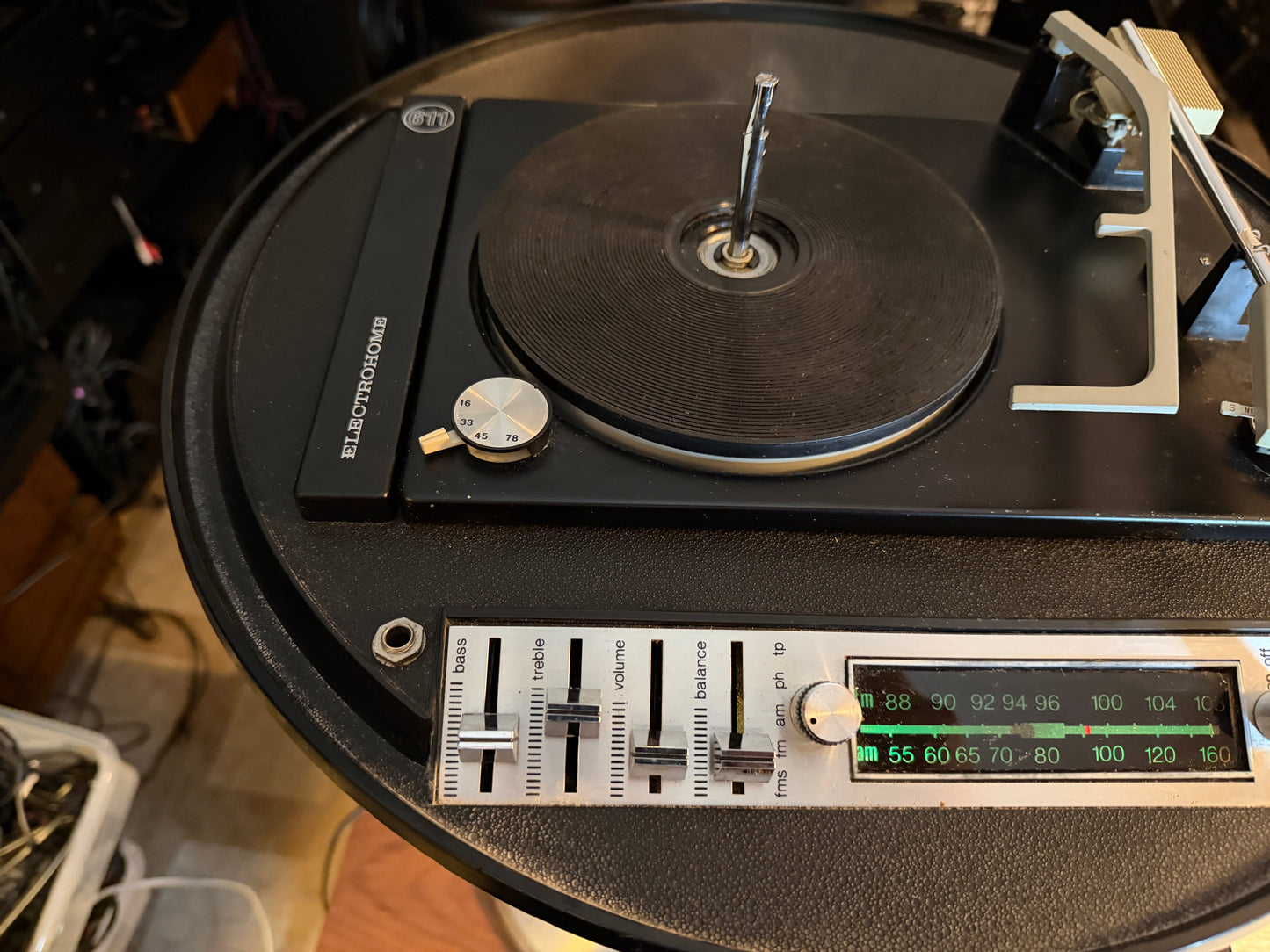 Vintage Electrohome Apollo 611 Solid State Turntable W/ Stand Tested Very RARE🔥