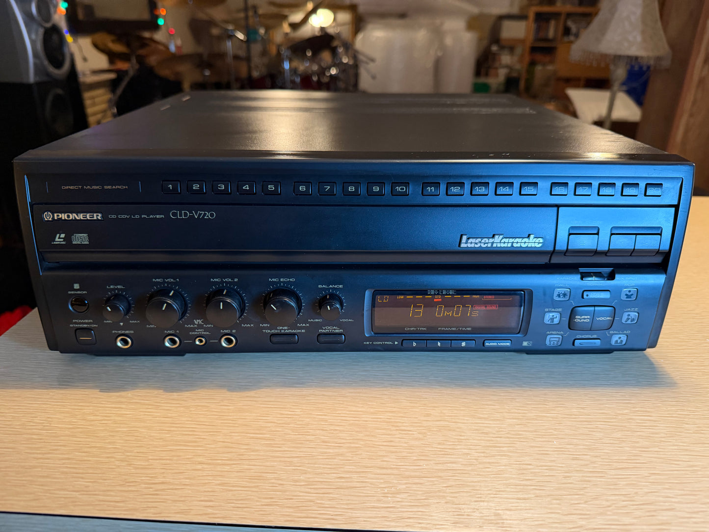 SERVICED🔥 Pioneer CLD-V720 Laser Disc CD CDV  Player With Remote. Works Great