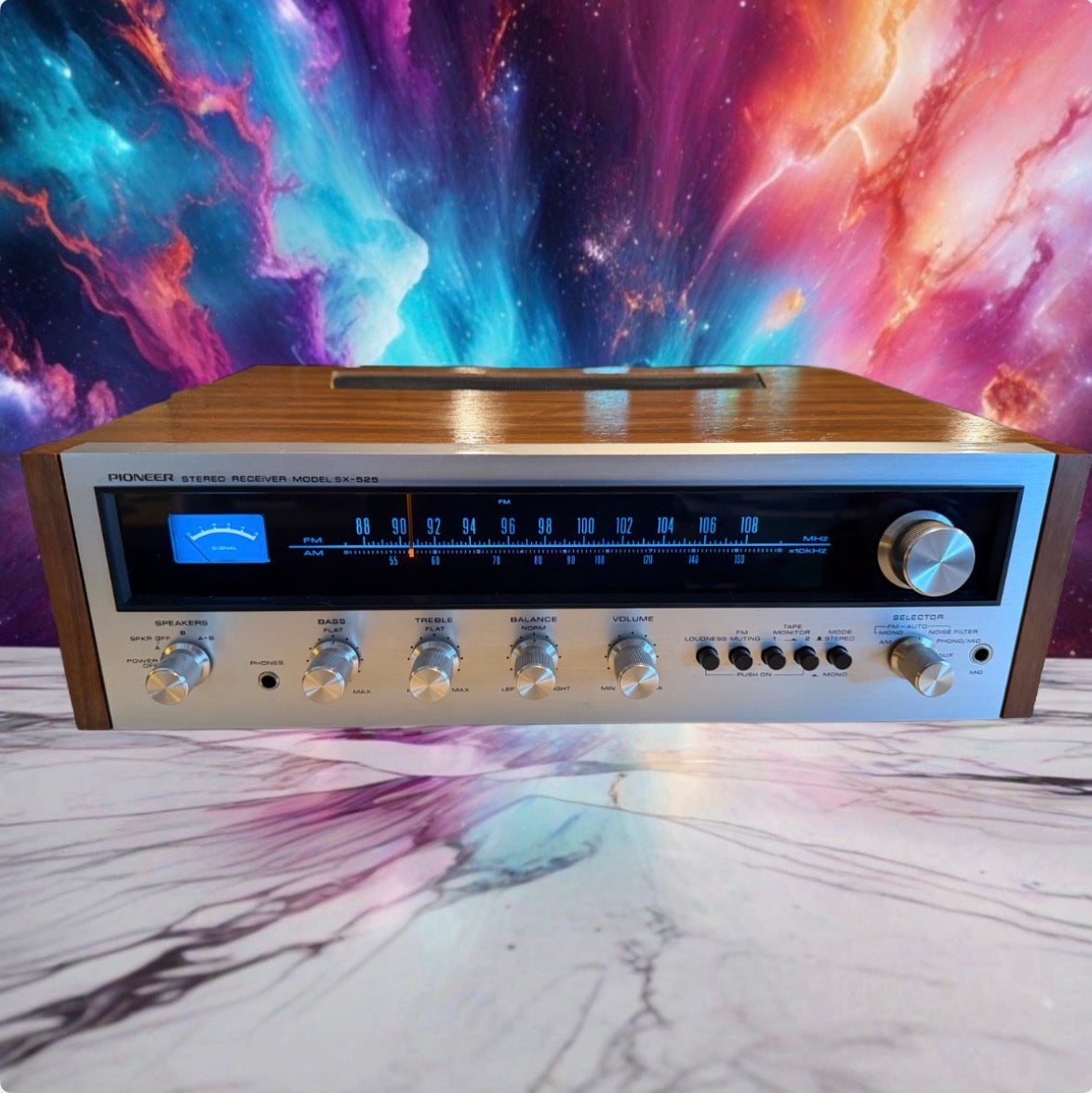 Vintage Pioneer SX-525 Stereo Receiver re-capped Fresh Service Near Mint Beauty!