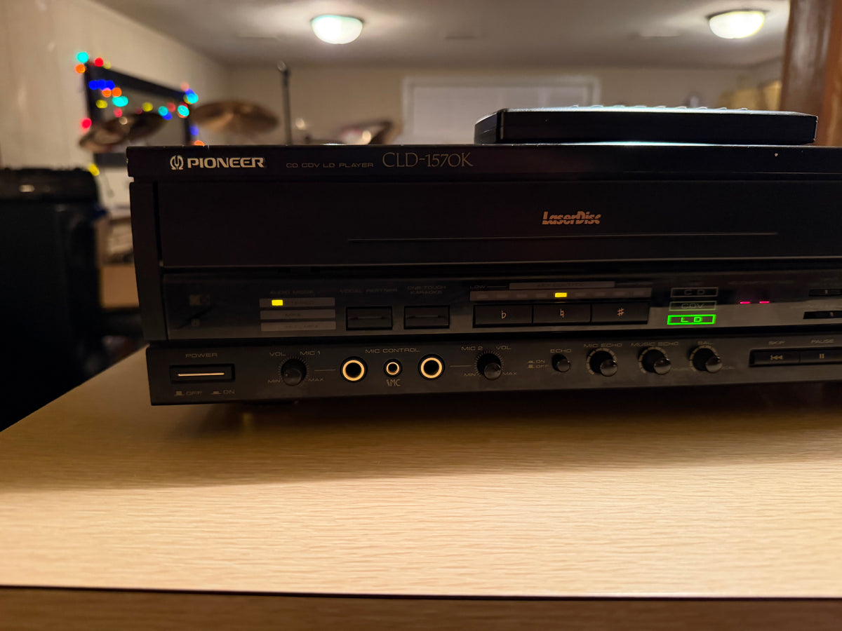 Pioneer CLD-1570k Compact Disc Laserdisc Player  Works Great Very Rare Model🔥