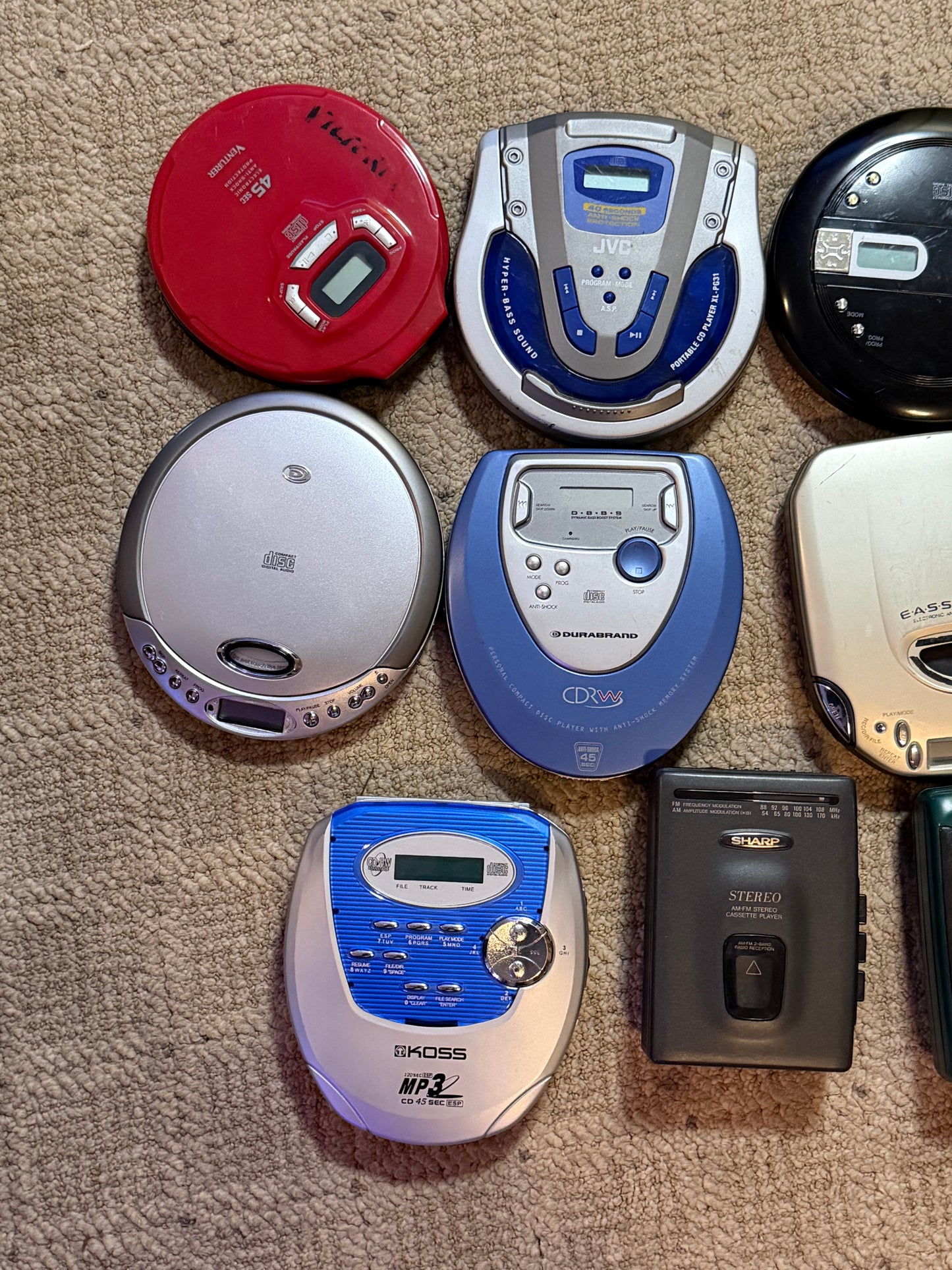 JVC,  Philps, ETC.. Walkman Cassette Player and CD Discman ALL WORKING 14 PIECE