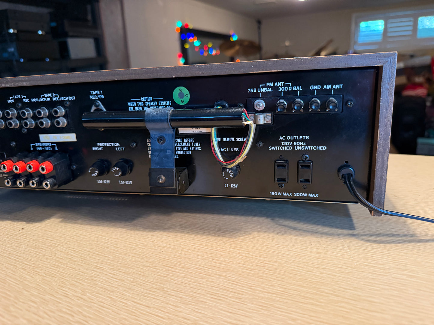 Vintage Pioneer SX-525 Stereo Receiver re-capped Fresh Service Near Mint Beauty!