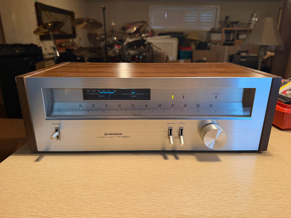 Pioneer TX-6800 Stereo Tuner FM/AM Radio Receiver Silver Face Near Mint Serviced