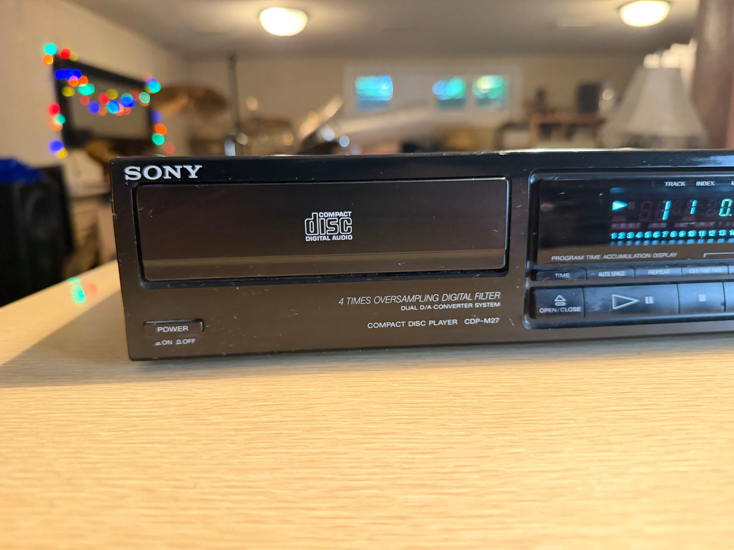 Sony CDP-M27 Compact Disc Player 4 times oversampling *Refurbished* Like NEW