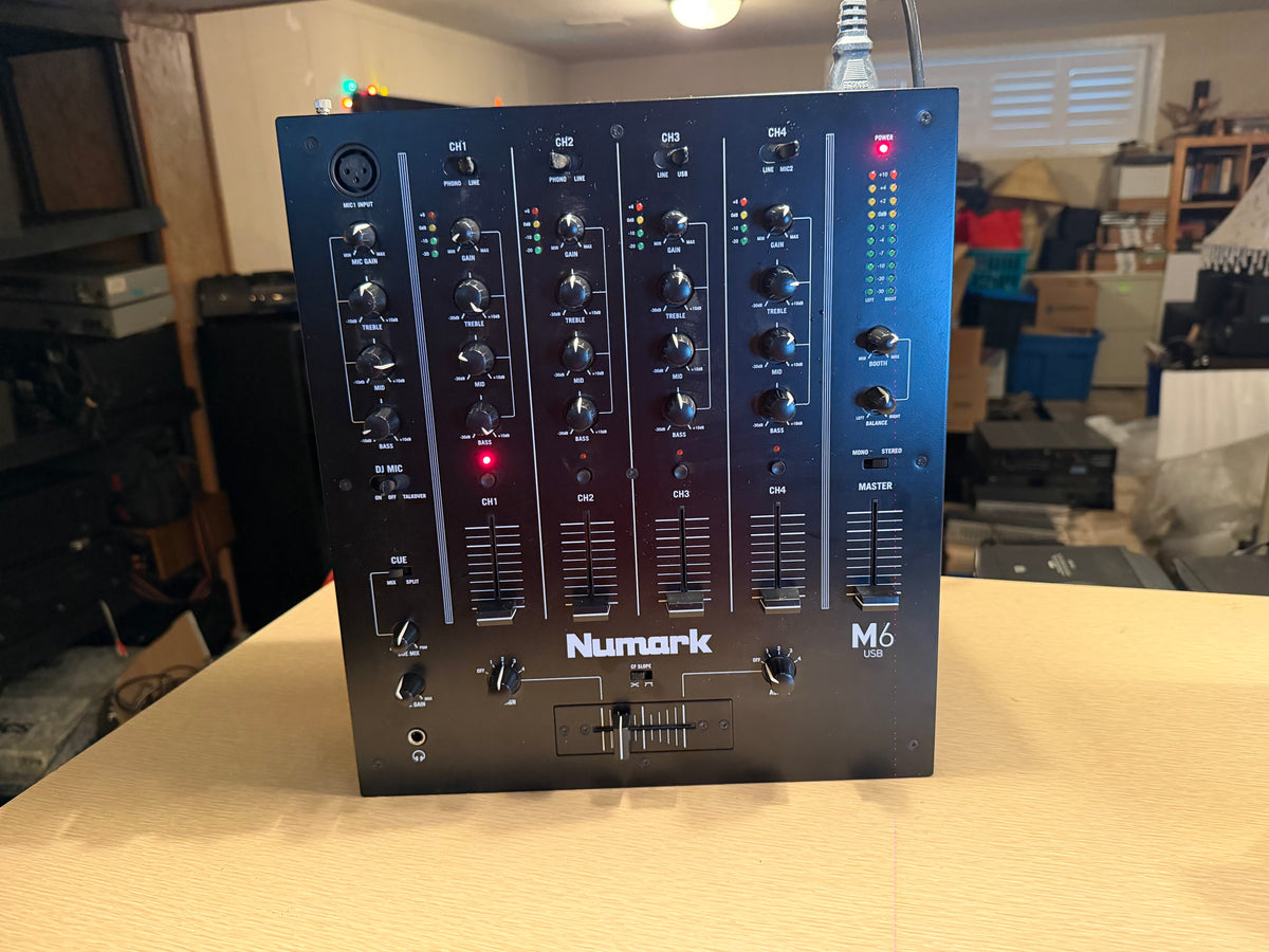 Numark M6USB 4 Channel USB DJ Mixer Phono Line Dual Mic 3 Band EQ Near Mint🎶🔥