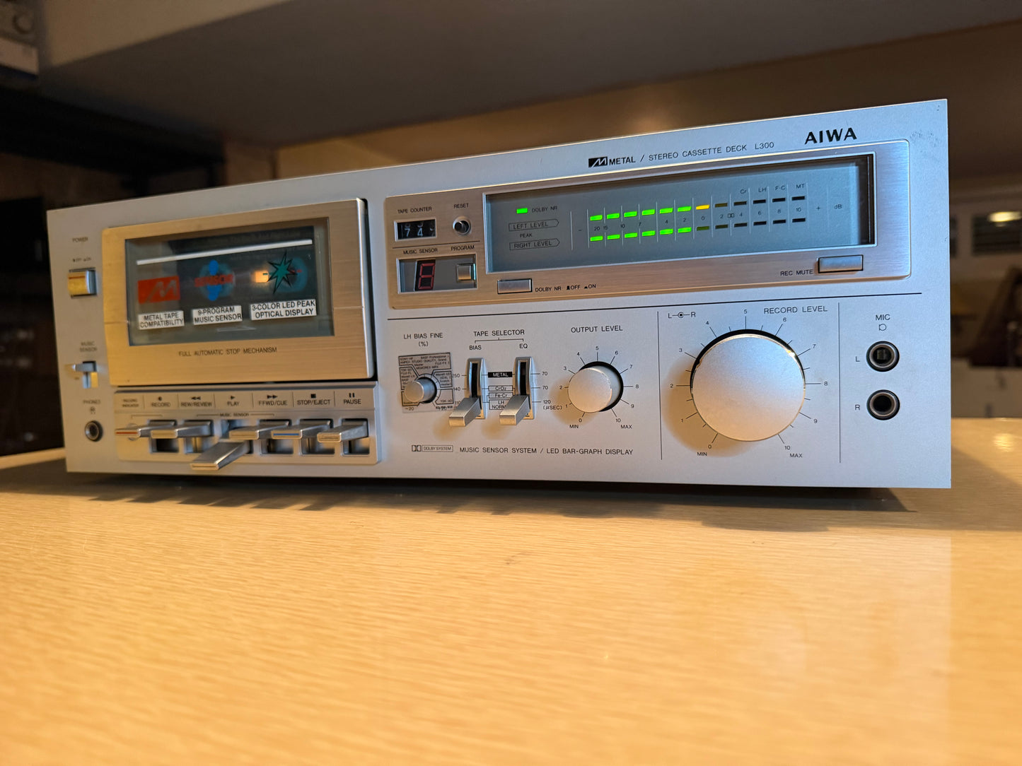Aiwa L300 AD-L300 U Vintage Stereo Cassette Deck FRESHLY Serviced New Belts Rare
