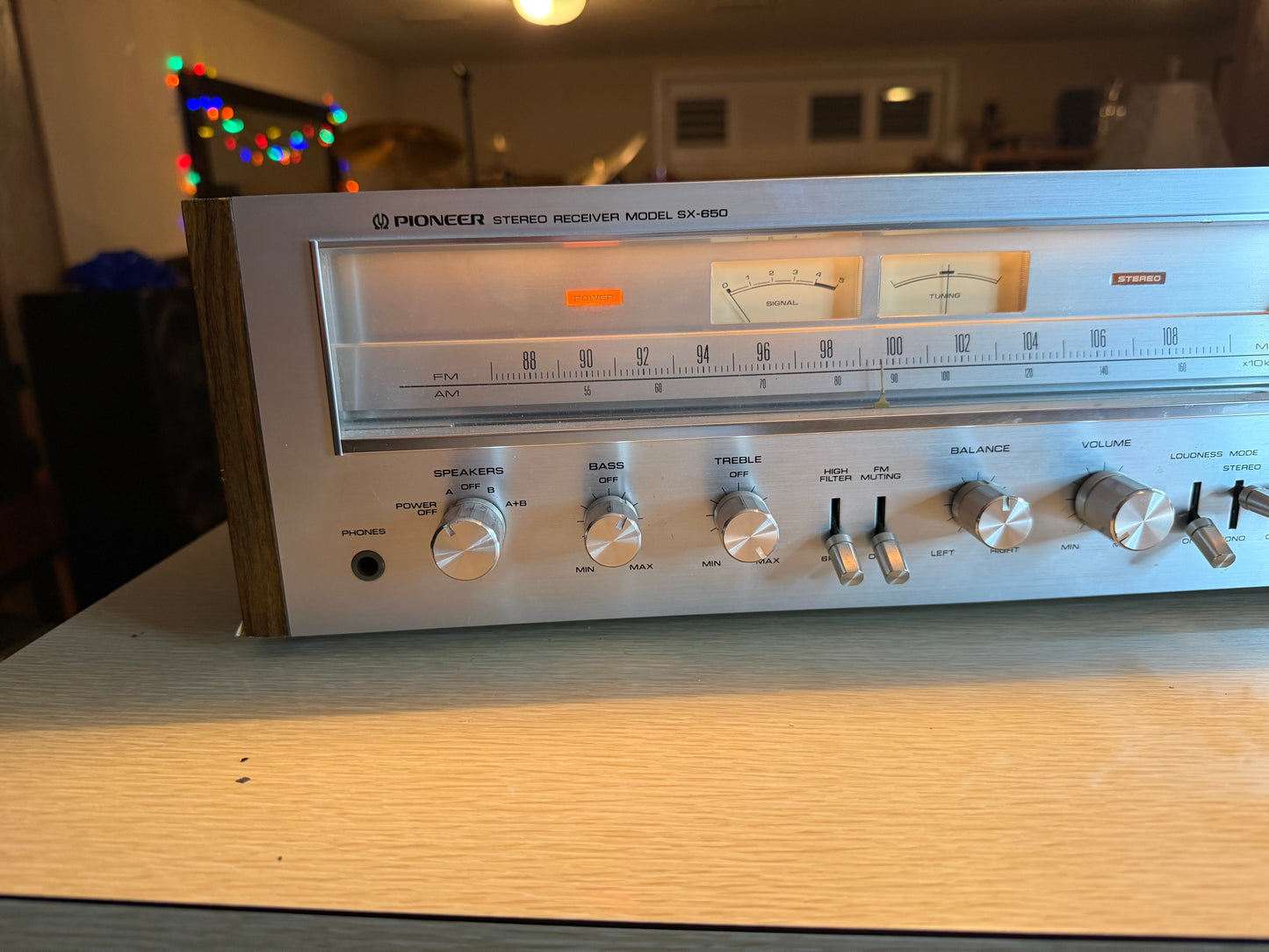 Vintage Pioneer SX-650 AM/FM Stereo Receiver Woodgrain FRESH SERVICING Guarentee