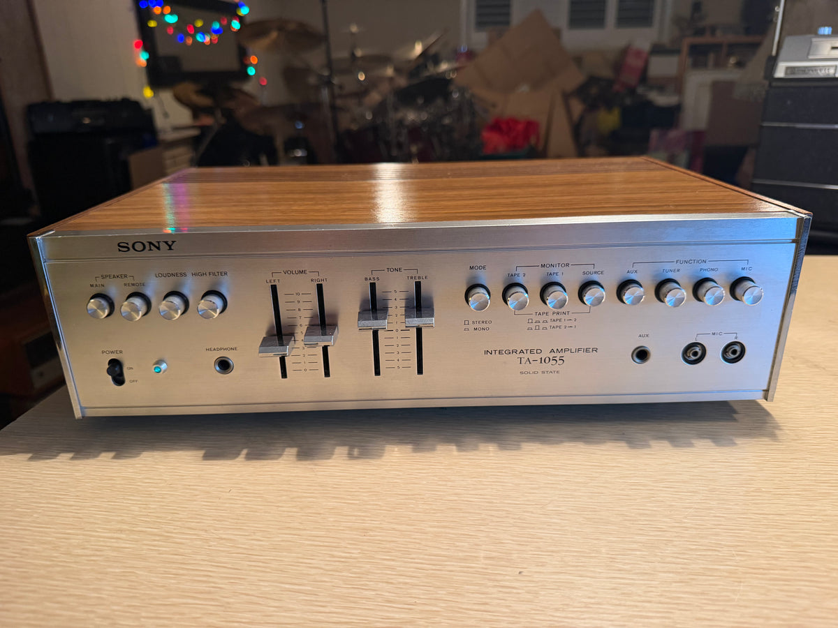 SONY TA-1055 Vintage Integrated Amplifier Near Mint Fresh Service Sounds Great🎶