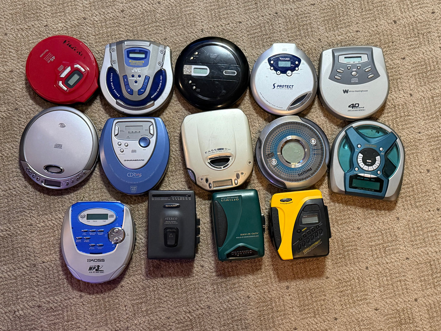 JVC,  Philps, ETC.. Walkman Cassette Player and CD Discman ALL WORKING 14 PIECE