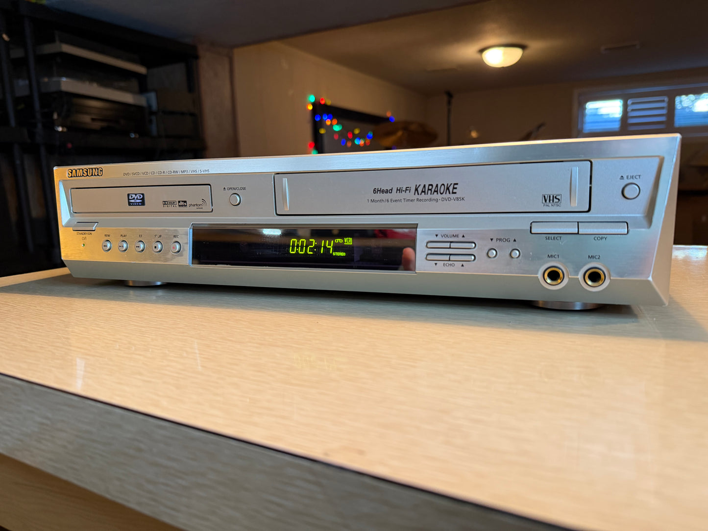 SAMSUNG 6 HEAD DVD-V85K DVD/VCR SUPER VHS SVCD CD CDR CDRW MP3 PLAYER RARE WORKS