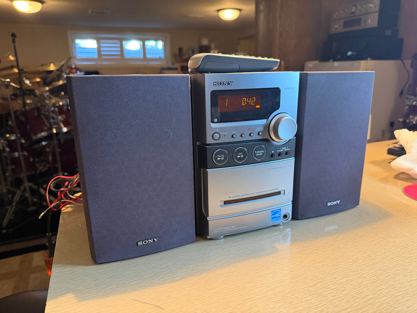 Sony CMT-NEZ30 Micro HiFi System CD Cassette AM/FM Stereo W/ Remote Fully Works!