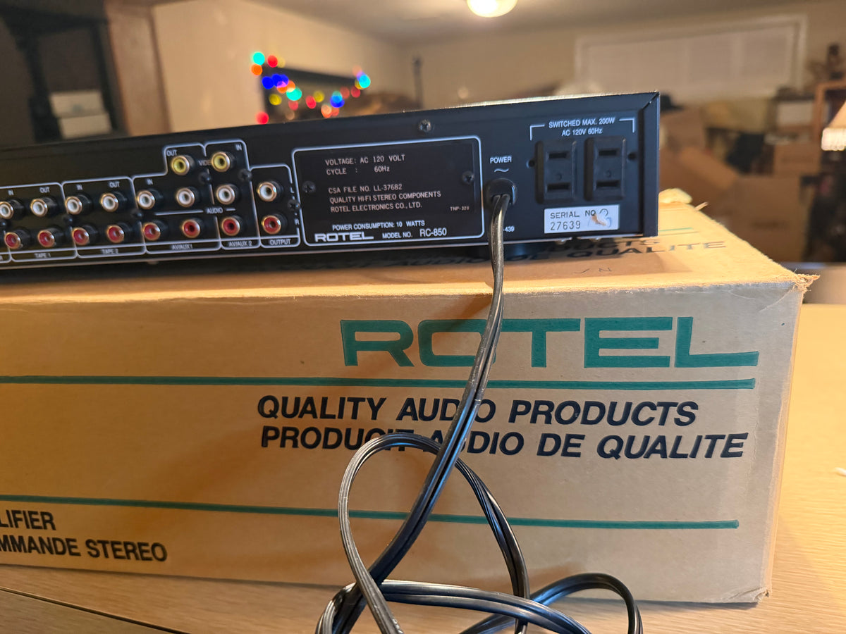 Rotel RC-850 PREAMPLIFIER High Fidelity Near Mint Serviced Complete In Box🔥🎶