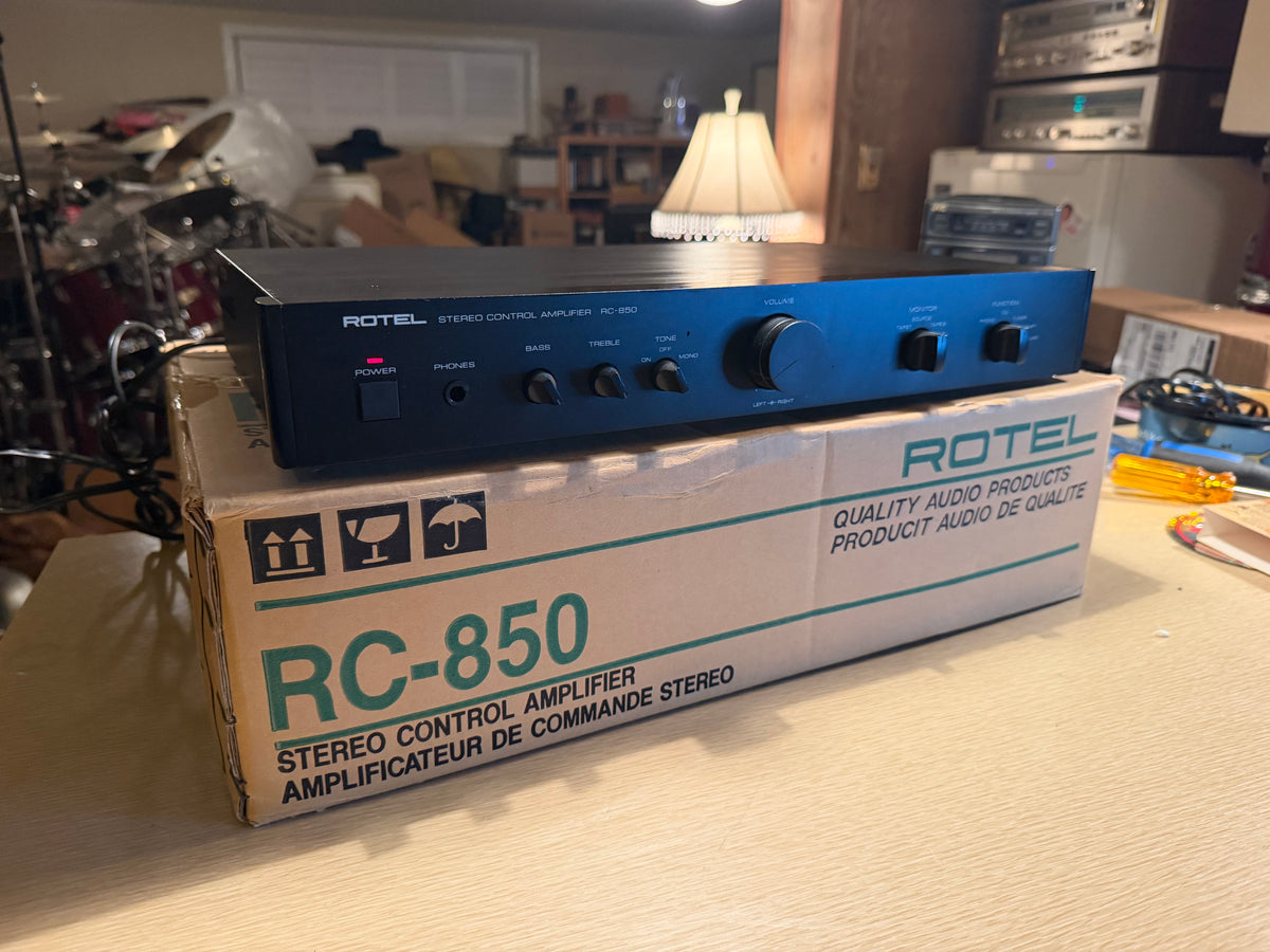 Rotel RC-850 PREAMPLIFIER High Fidelity Near Mint Serviced Complete In Box🔥🎶