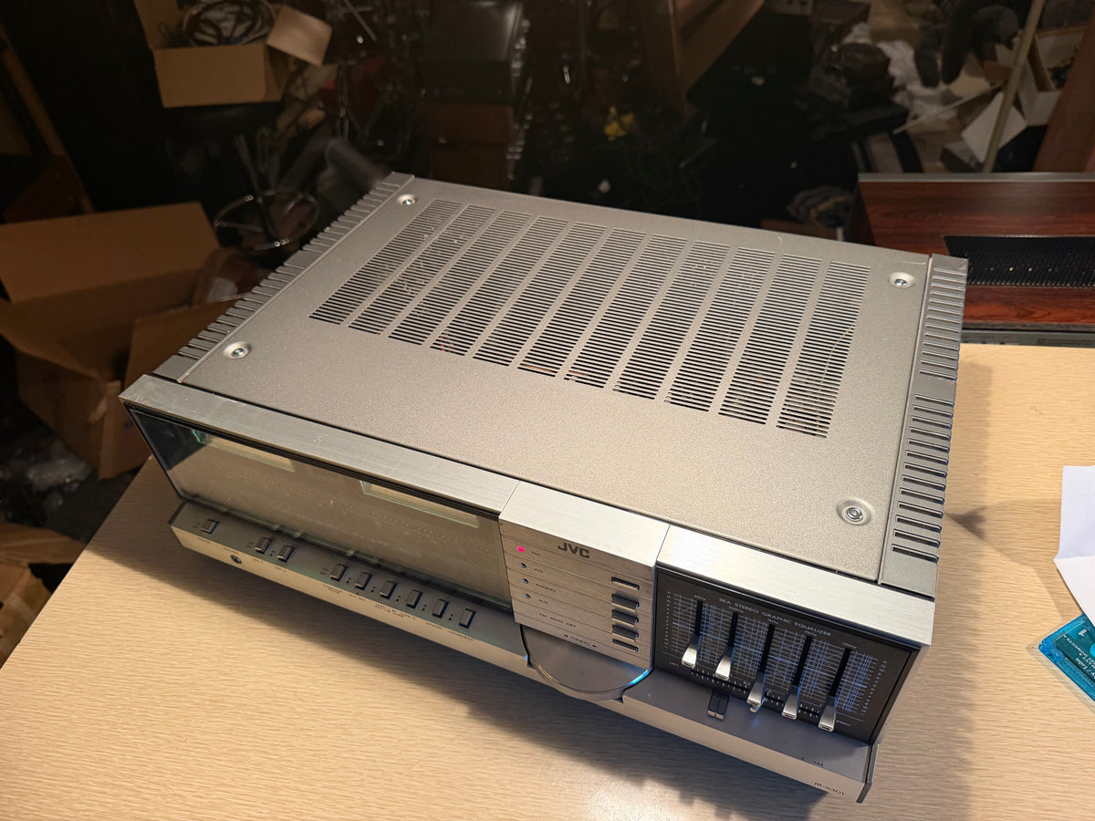 Vintage JVC JR-S301 Stereo Integrated Receiver Graphic Equalizer Serviced 60WPC!