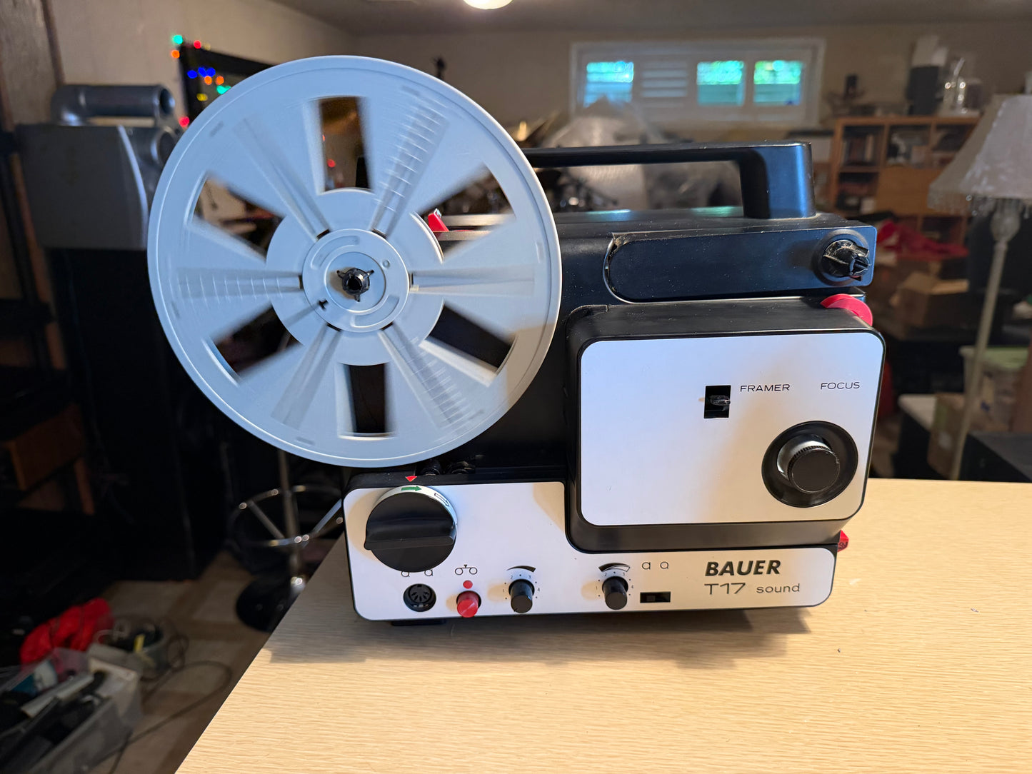 Serviced Bauer T17 Super 8 Sound Projector – Clean, Tested, Ready to Use
