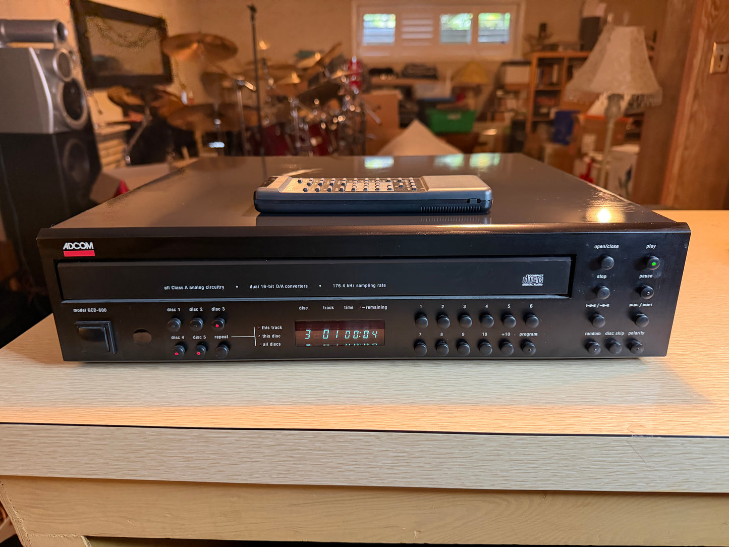 Adcom GCD-600 5-disc CD Changer Player + DAC NEAR MINT FRESH SERVICE REMOTE WOW!