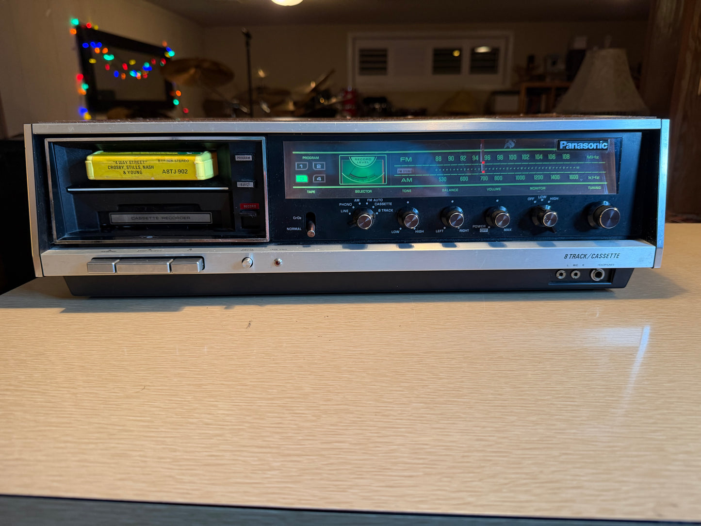 Panasonic 8 Track Cassette Player Recorder Player AM-FM Radio RS-284S Clean WRKS