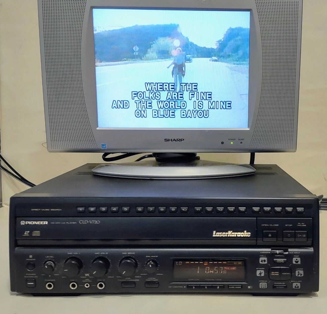 SERVICED🔥 Pioneer CLD-V720 Laser Disc CD CDV  Player With Remote. Works Great