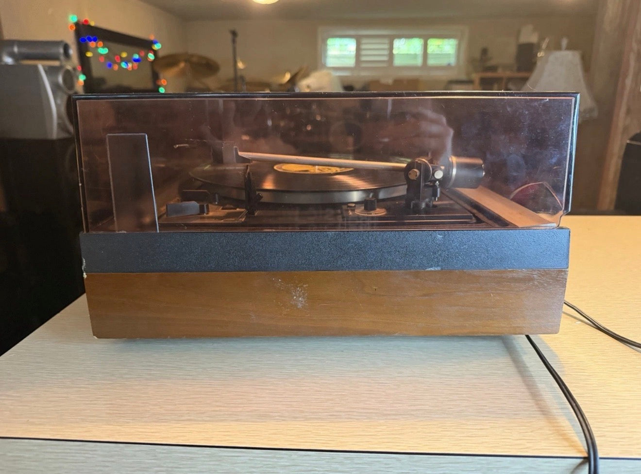 Dual 1226 Vintage Turntable, No Cartridge Platter Spins Tone Arm Moves Cracked