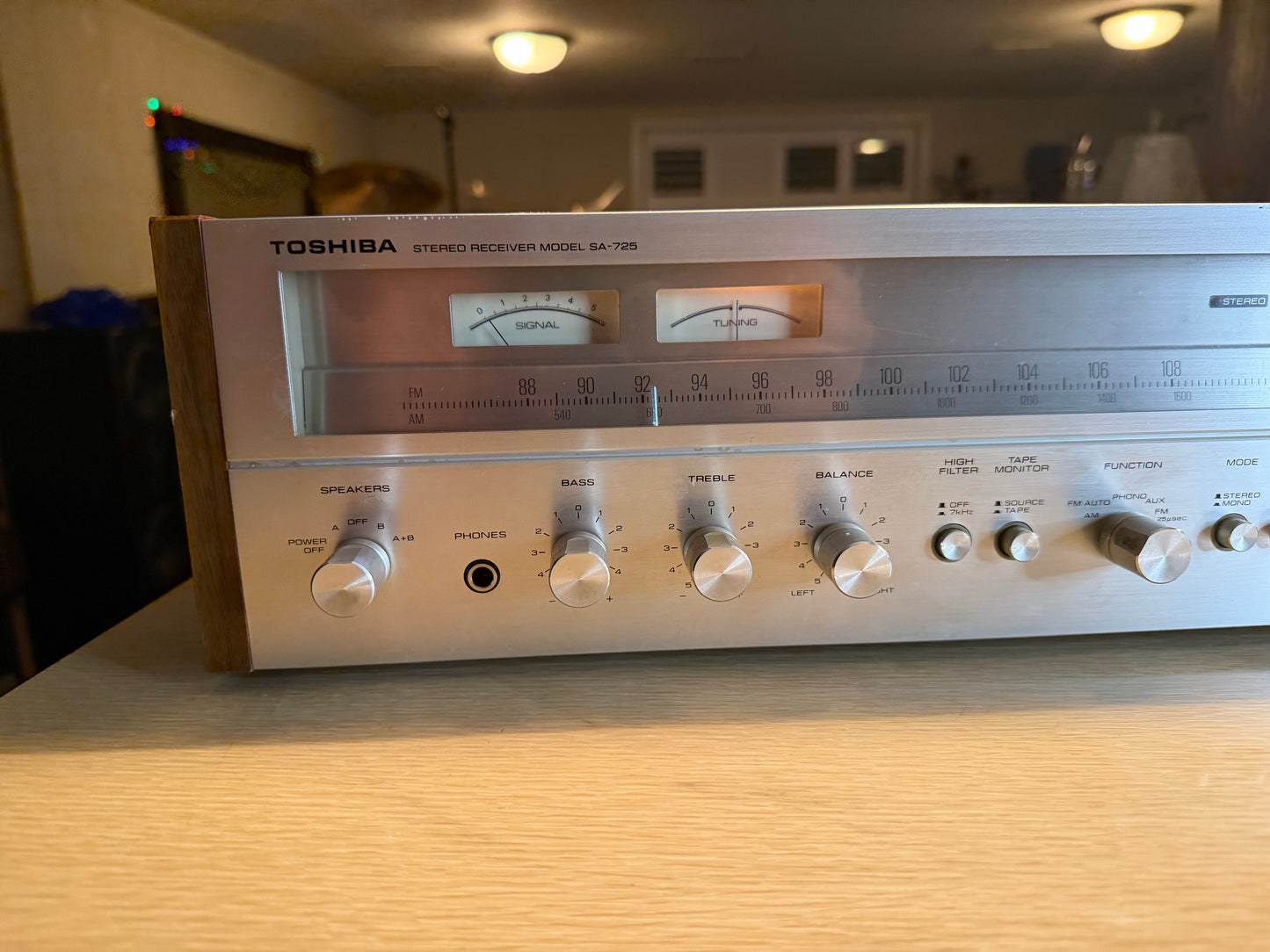 Vintage Toshiba Model SA-725 AM/FM Stereo Receiver FRESH Service Near Mint Case!
