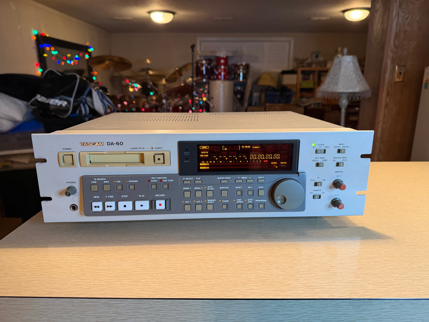 Tascam DA-60 MKII Professional DAT Recorder ~ Powers On ~ Works But No Sound